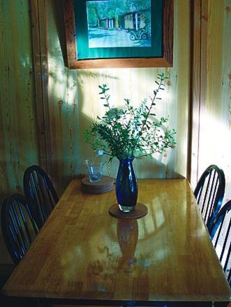 Hawke Brook Chalets Пембертон Экстерьер фото